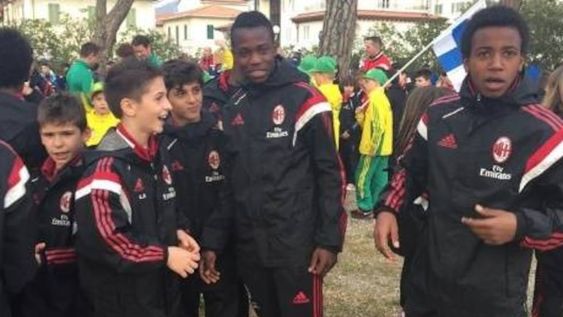 Racismo sin límites: en Italia insultan a chicos negros del equipo sub10 de Milan