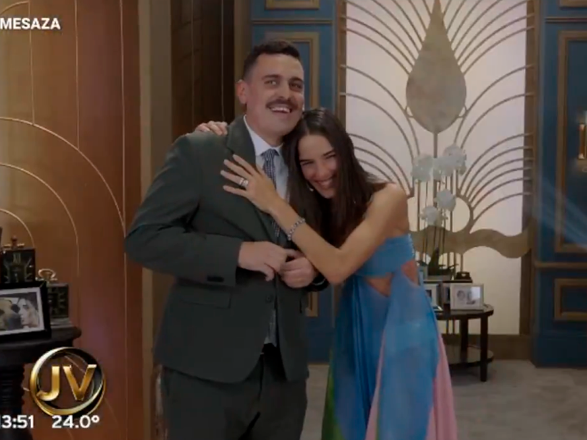 Manu Jove tuvo un percance íntimo con su pantalón y Juana Viale lo expuso.