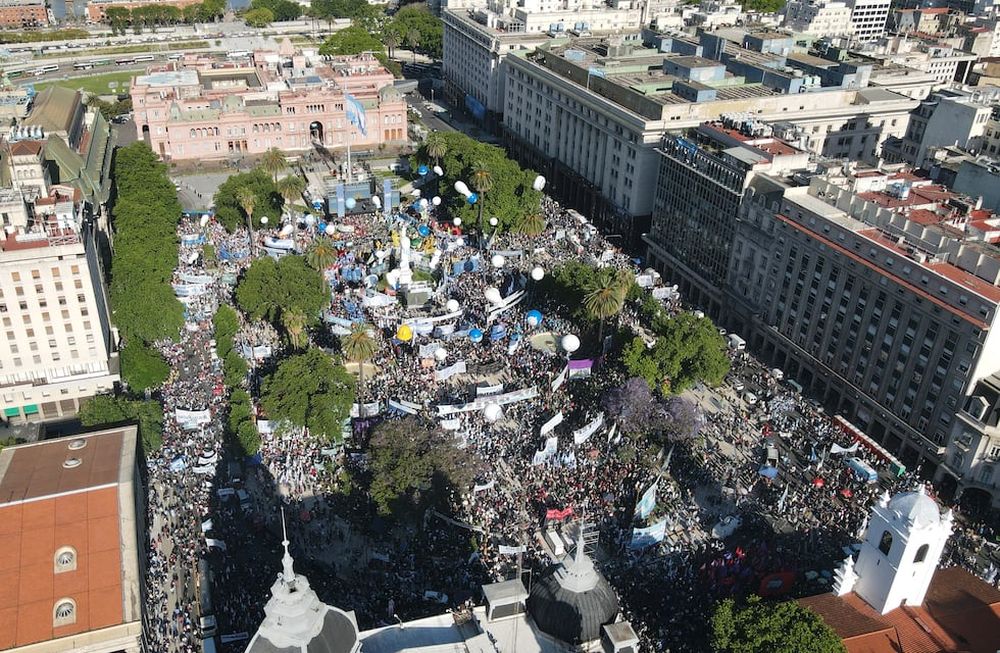 El festival en Plaza de Mayo costará unos $40 millones y el Gobierno ...