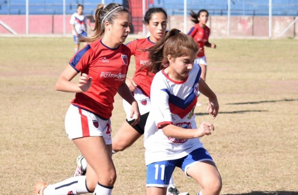 Fútbol femenino: goleada de Las Pumas, San Martín y el Tomba en la décima