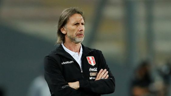 Ricardo Gareca fue sorprendido con un mensaje del piloto responsable de su vuelo, quien le agradeció su paso por el seleccionado peruano.