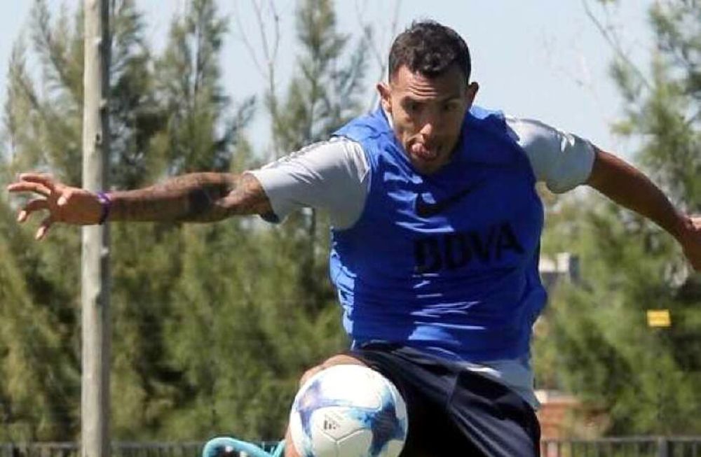 El Apache y su primer contacto con la redonda en Boca