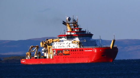 El buque rompehielos inglés RRS Sir David Attenboroug. Fotografía: Agencia Noticias Argentinas / Redes