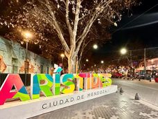 la aristides kitsh: la muestra de diseno que revolucionara una de las calles mas importantes de mendoza