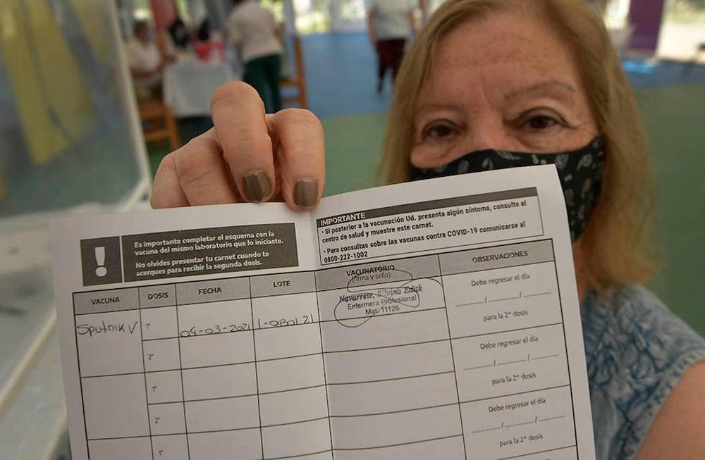 Por falta de disponibilidad de vacunas, en la provincia solo 20% del total de vacunados tiene la segunda dosis. / Foto: Orlando Pelichotti