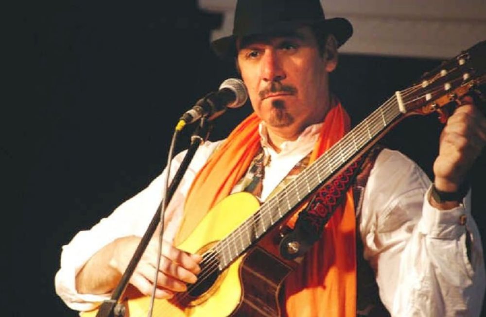 Osvaldo Ciccioli aterriza en Mendoza