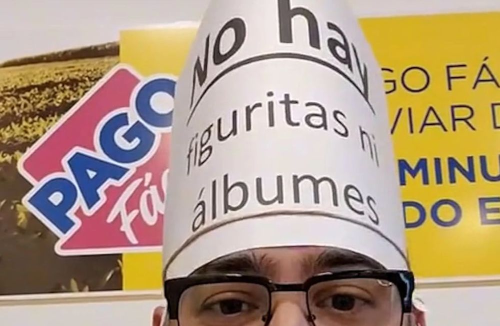 Cansado de que le pregunten por las figuritas, este comerciante hizo un video viral de TikTok. / Foto: captura TikTok Niko Barra
