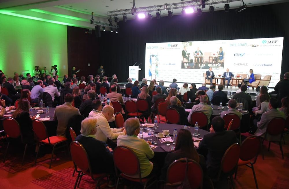 En los pasillos del Sheraton, durante la convención anual del IAEF, los empresarios hablaron de los temas que más les preocupan. Foto: Gentileza