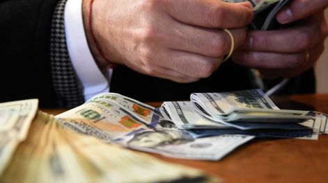 Las tasas se mueven para tranquilizar al dólar - Por Rodolfo Cavagnaro