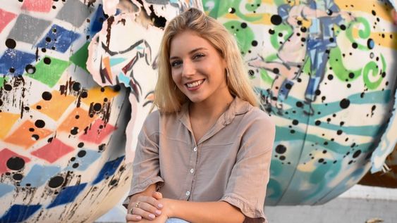 Eugenia Serrani. Como reinas de la Vendimia, lo que tenemos que hacer es apuntar a los más jóvenes, para que ellos puedan descubrir el mundo del vino.” Foto: Mariana Villa / Los Andes.