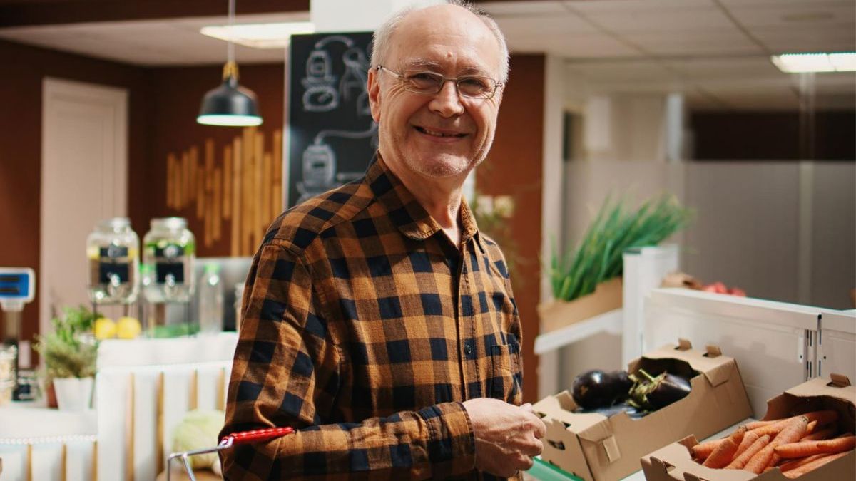 Nuevo beneficio para jubilados y pensionados de ANSES: cómo ahorrar $20.000 en supermercados por mes