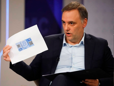 Adorni habló sobre sus ahorros y sostuvo que actuó como “la mayoría de los argentinos”. Adorni habló sobre sus ahorros y sostuvo que actuó como “la mayoría de los argentinos”.