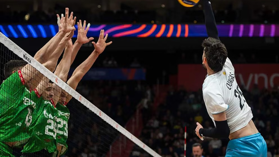 El bloqueo búlgaro fue uno de los problemas que no logró resolver el equipo dirigido por Marcelo Méndez.