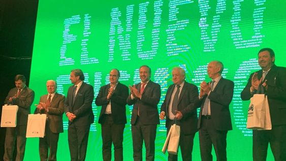 El juez aspirante a integrar la Corte nacional Ariel Lijo (derecha) vino a Mendoza en 2022 junto a Ricardo Lorenzetti y estuvo en Maipú con dirigentes locales.