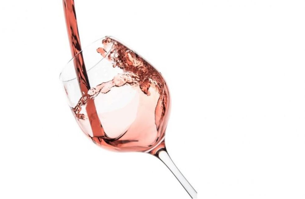 El rosado tan versátil que seduce en cualquier momento