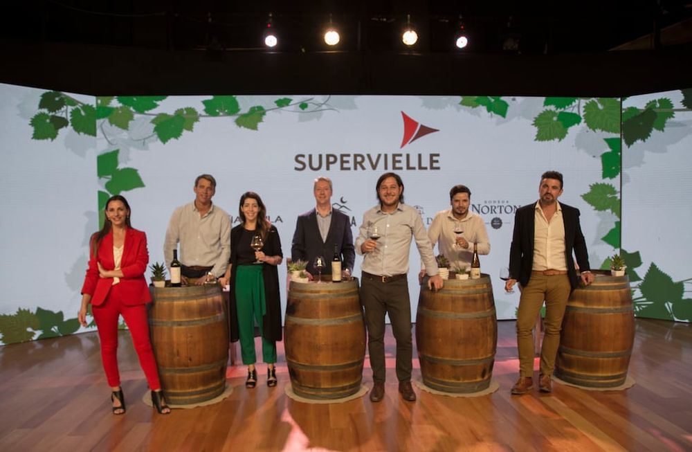 Laura Rez Masud, Bruno Arcucci, Noelia Roldán, Adrián Rizzo, Nico Alemán, Rodrigo Khon y Franco Dionisi.