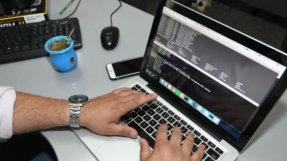 Empresas de software buscan personal y no consiguen - José Gutiérrez / Los Andes
