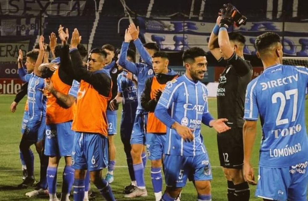 Godoy Cruz derrotó a River Plate y dejó una estadística positiva, números que ilusionan al técnico Sebastián Méndez y al hincha.
