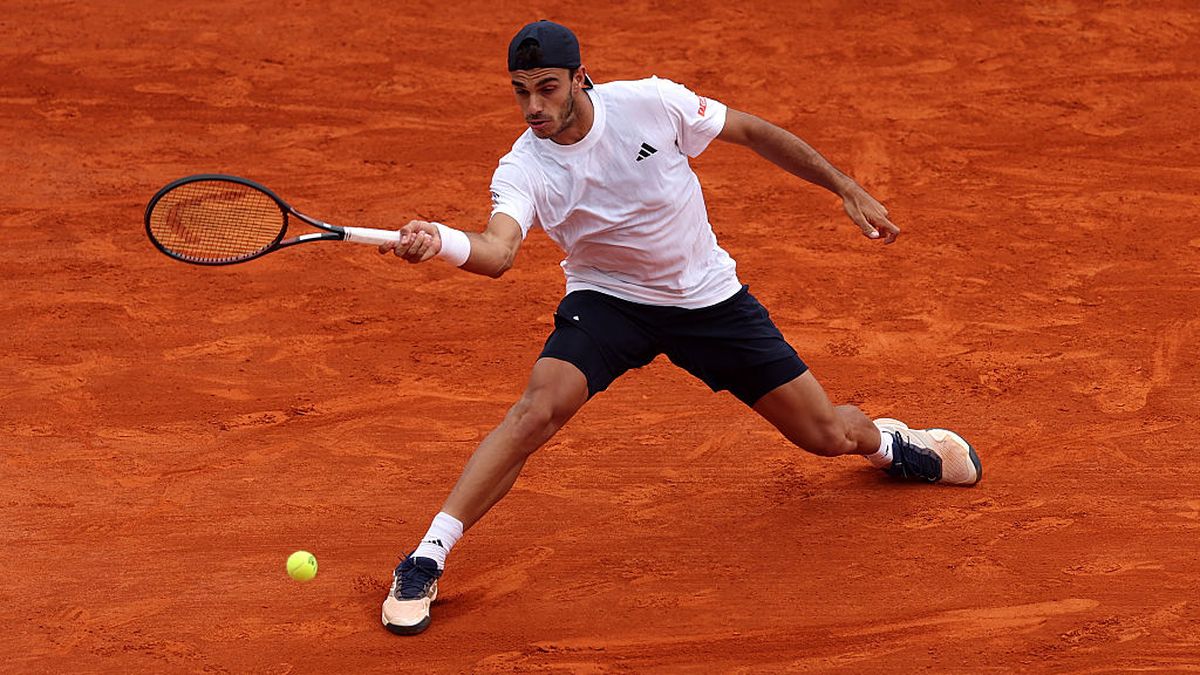 Tenis: Francisco Cerúndolo eliminó a  Darderi y se metió en los octavos de final del Masters de Madrid