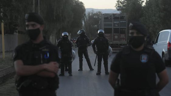 Encontraron un cuerpo en Maipú y Policia Científica investiga si se trata de la adolescente Florencia Romano. José Gutiérrez / Los Andes