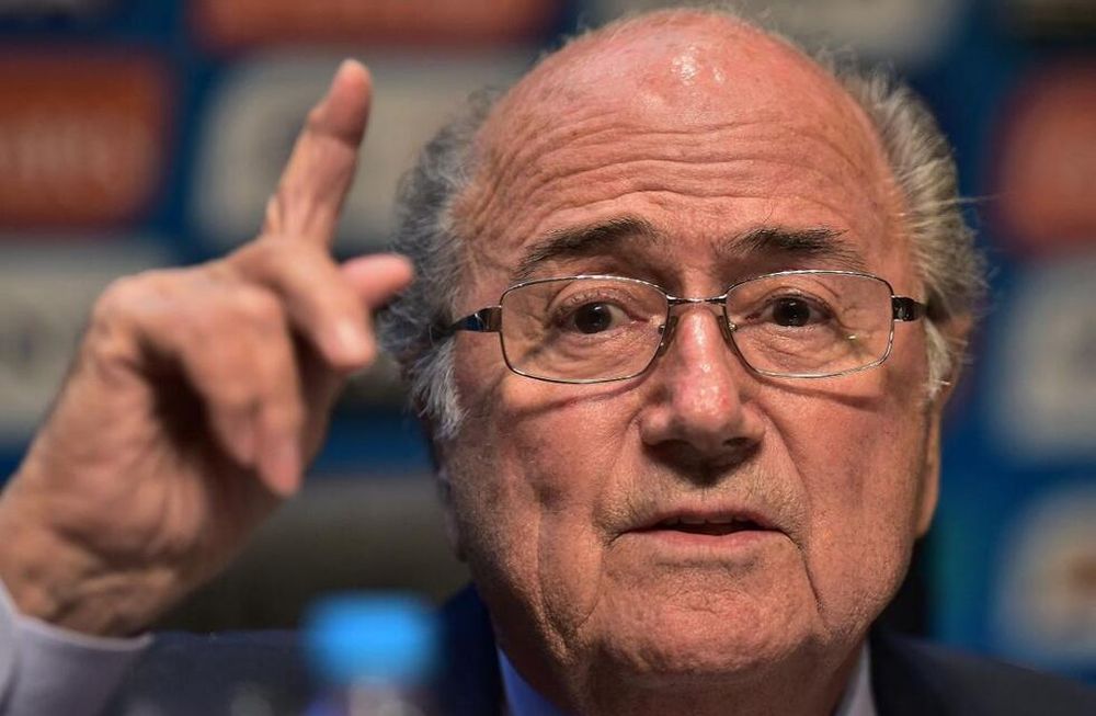 Blatter volvió a postularse para presidente de FIFA y quiere aplicar el video ref