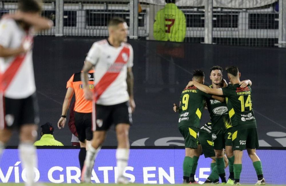 Defensa y Justicia sorprendió al campeón River y le ganó 3-2 en el Monumental, con un tremendo segundo tiempo. (Foto: Fotobaires)