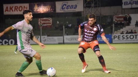 Técnico que debuta... Huracán ganó en el estreno de Alejandro Abaurre