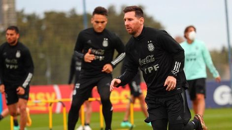 El entrenador incluyó a tres jugadores que no eran habitualmente titulares.
