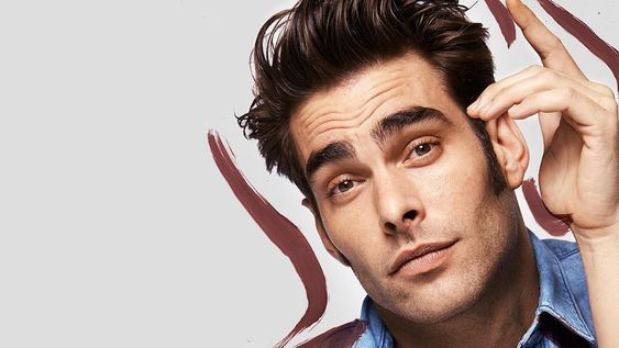 Horóscopo: los hombres más sensuales y apasionados del zodíaco