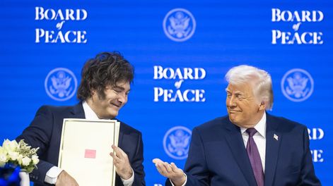 Javier Milei junto a Donald Trump.