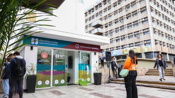 Ciudad de Mendoza incorporó un Centro de Atención al Turista