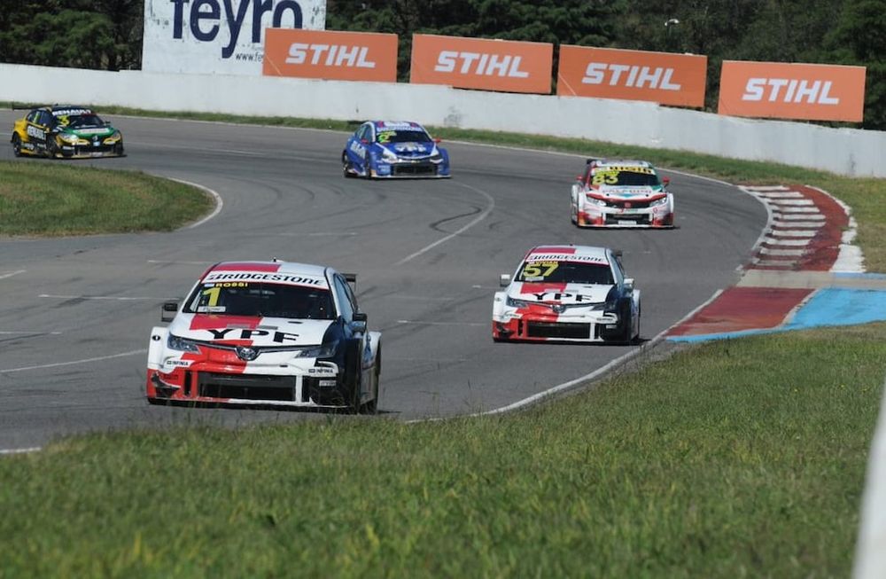 En el siguiente video, disfrutá de las mejores imágenes que dejó la tercera fecha del Súper TC2000 en el “Oscar Cabalén” de Alta Gracia.