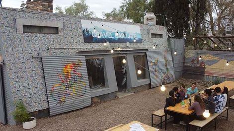 Los Andes | El área antes llena de locales bailables y desbordada de jóvenes y vehículos los fines de semana, va mutando y se rinde a la tranquilidad que proponen los nuevos emprendimientos. | Foto: José Gutiérrez / Los Andes