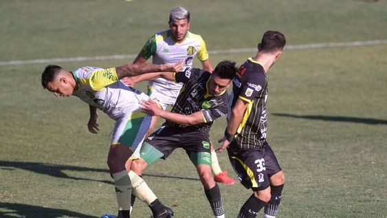 Telam, Buenos Aires, 14 de enero de 2021: scena del encuentro entre Defensa y Justicia que recibe a Aldosivi de Mar del Plata en el estadio de Arsenal, en busca de una victoria por seis goles de diferencia para clasificar a la final de la fase Complementación de la Copa Diego Maradona, en medio de su participación en la semifinal de la Sudamericana.Foto: Julián Álvarez/Pool ARGRA/mcl/Telam