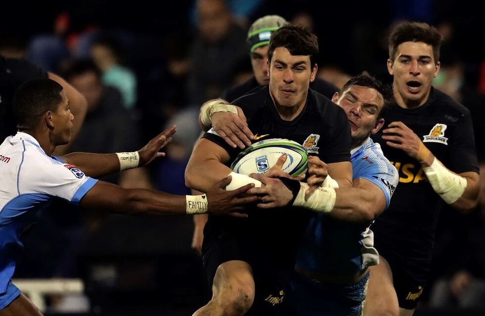 Jaguares goleó a Bulls y es el único escolta