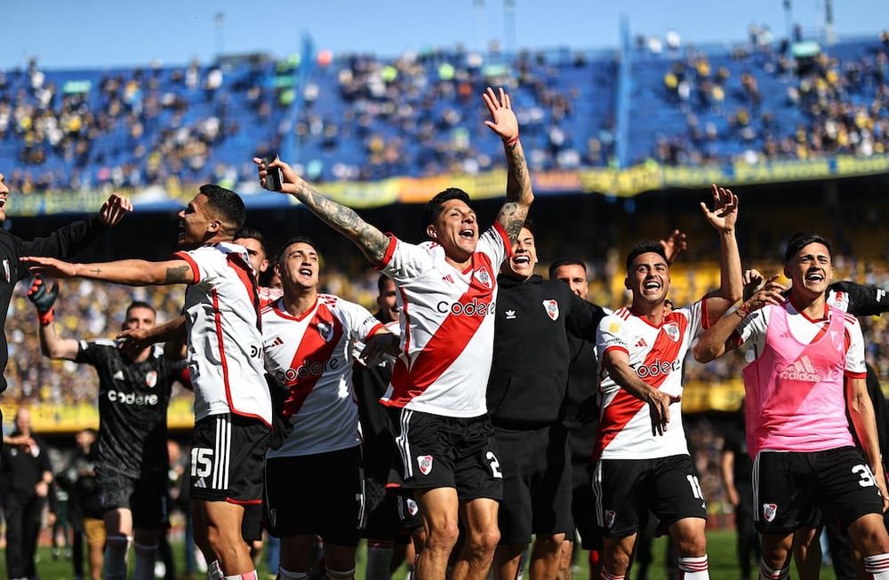 Los jugadores de River armaron una fiesta en plena Bombonera.
