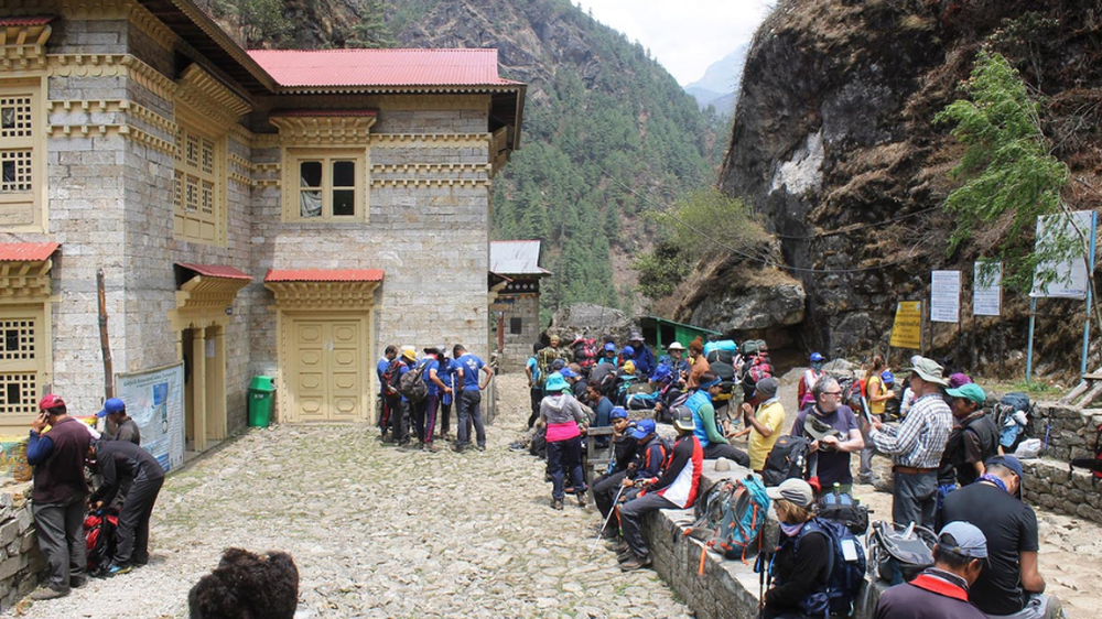 Miles de turistas fueron víctimas de estafa por guias de montaña en el Everest