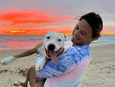 Diego Jiménez, surfista, despidió a su mascota de una manera especial.