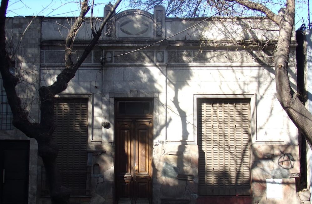 Un viaje al pasado en nuestra ciudad: las fachadas de las casas “chorizo”.