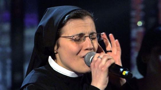 Sor Cristina: voz amada y repudiada