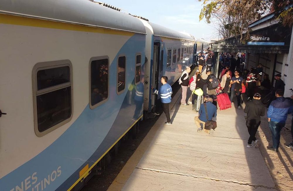 Postales del primer viaje del tren a Mendoza. Foto: Marcelo Rolland / Archivo