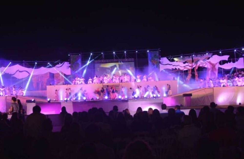 Lavalle se prepara para celebrar esta noche su Vendimia en el marco de los 90 años de la emblemática celebración popular mendocina. Lavalle se prepara para celebrar esta noche su Vendimia en el marco de los 90 años de la emblemática celebración popular mendocina.