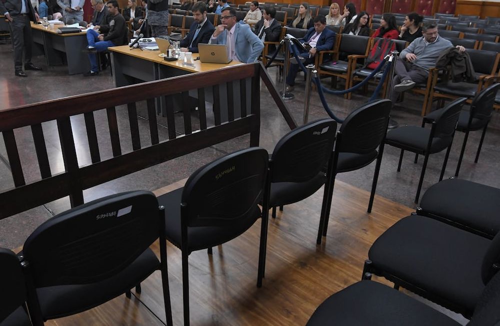 No caben dudas de que la ampliación del juicio por jurados potenciará la base democrática y republicana que supone toda participación activa de la ciudadanía en el contralor de los actos que llevan a cabo las autoridades que representan a la voluntad popular.