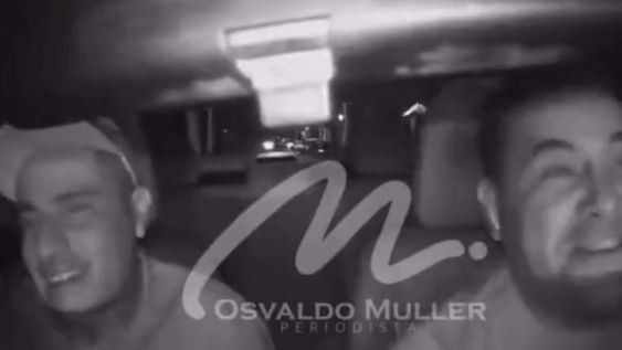 Los delincuentes fueron interceptados por efectivos policiales y uno de ellos permanece detenido en un Ministerio Público. Foto: captura video.