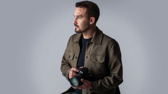 El fotógrafo paceño Emanuel Díaz fue víctima de un grave robo.