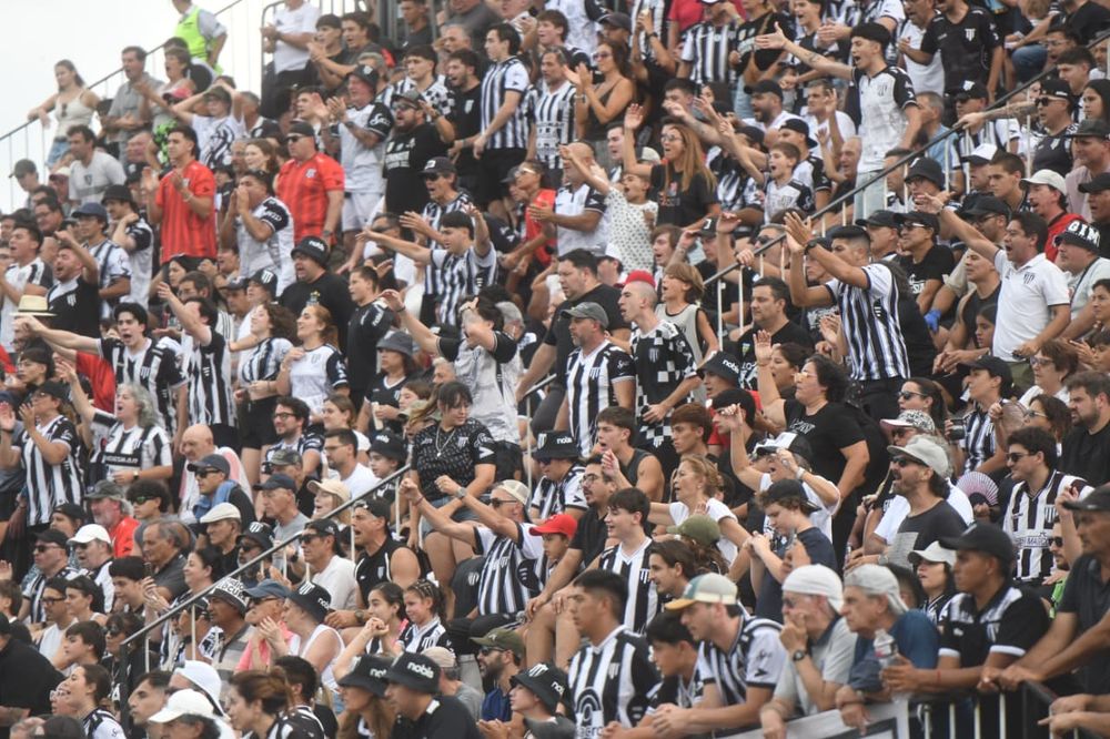 Por la 13 fecha del Torneo Apertura, Gimnasia y Esgrima se mide con Vélez en el estadio Víctor Legrotaglie.&nbsp;
