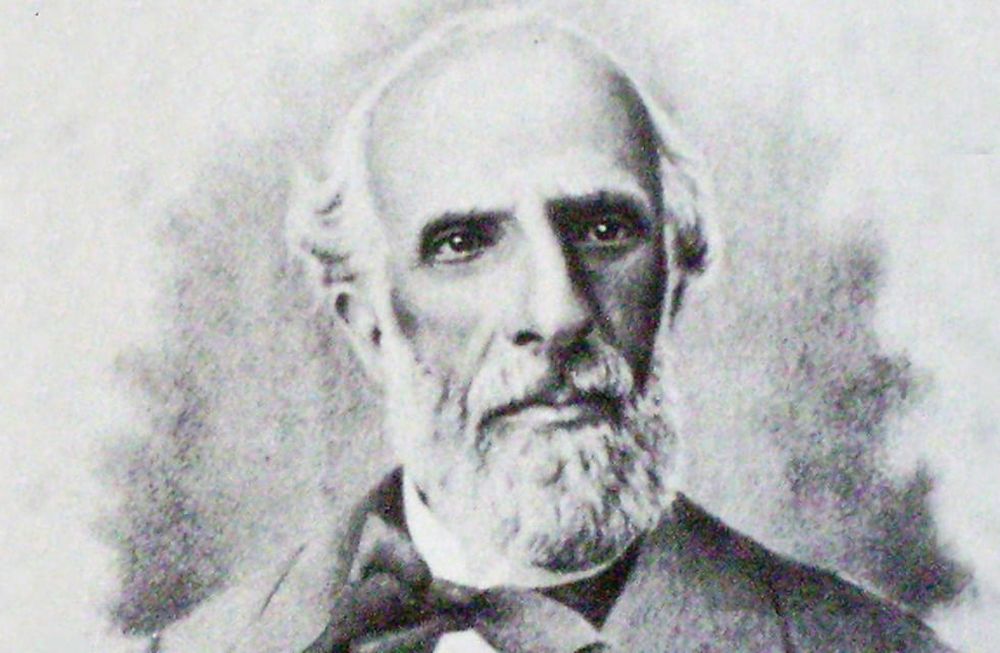 El pensamiento político de Félix Frías fue incompatible con la tiranía de Rosas,  hecho que lo llevó a exiliarse en Montevideo donde conoció al mítico Juan Lavalle, del cual se convirtió en secretario.