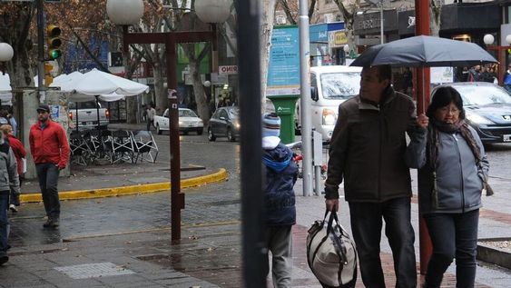 El frente frío ingresó a nuestra provincia y provocó lluvias. Imagen de archivo.