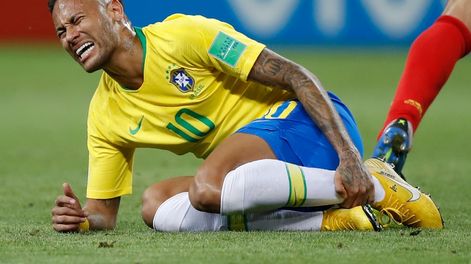 Armaron un abecedario con las simulaciones de Neymar