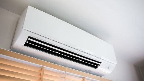 cuanto cuesta dejar prendido el aire acondicionado en modo calefaccion durante la noche, segun expertos
